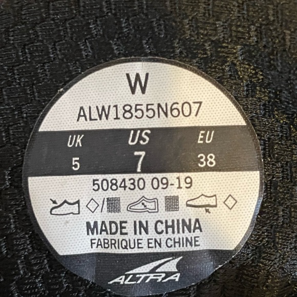 Altra Long Peak all Weather Women’s 7 Burgundy Hikers - Picture 9 of 9